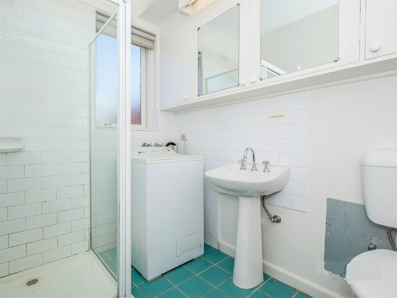 Gallery: 2/214 Kambrook Road