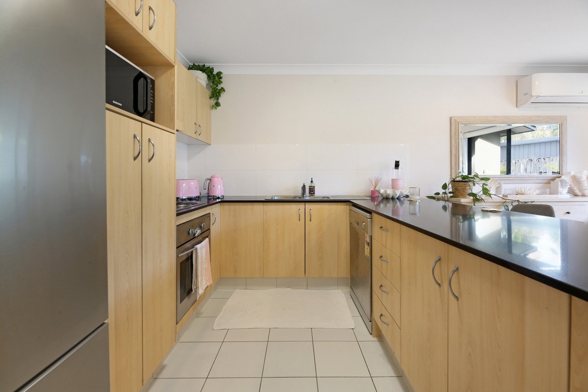 22/15 Ancona Street Carrara 7