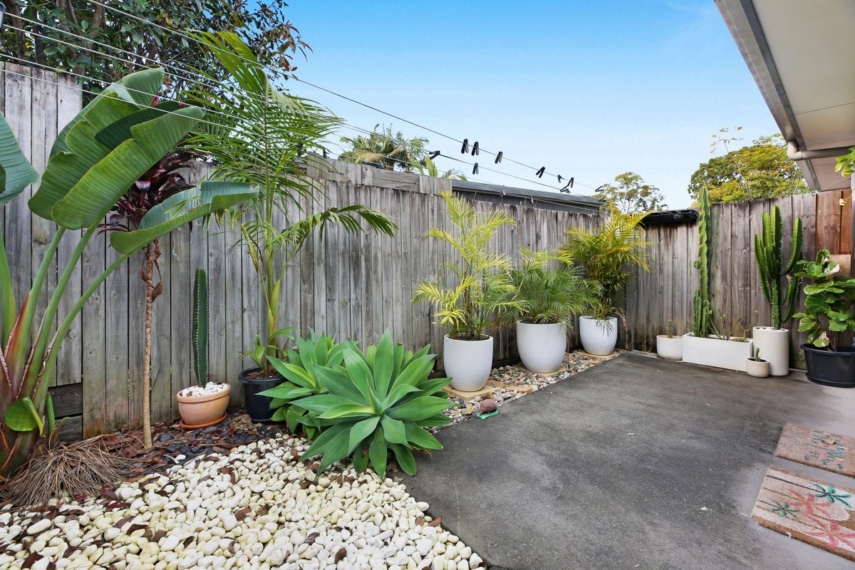 22/15 Ancona Street Carrara 14