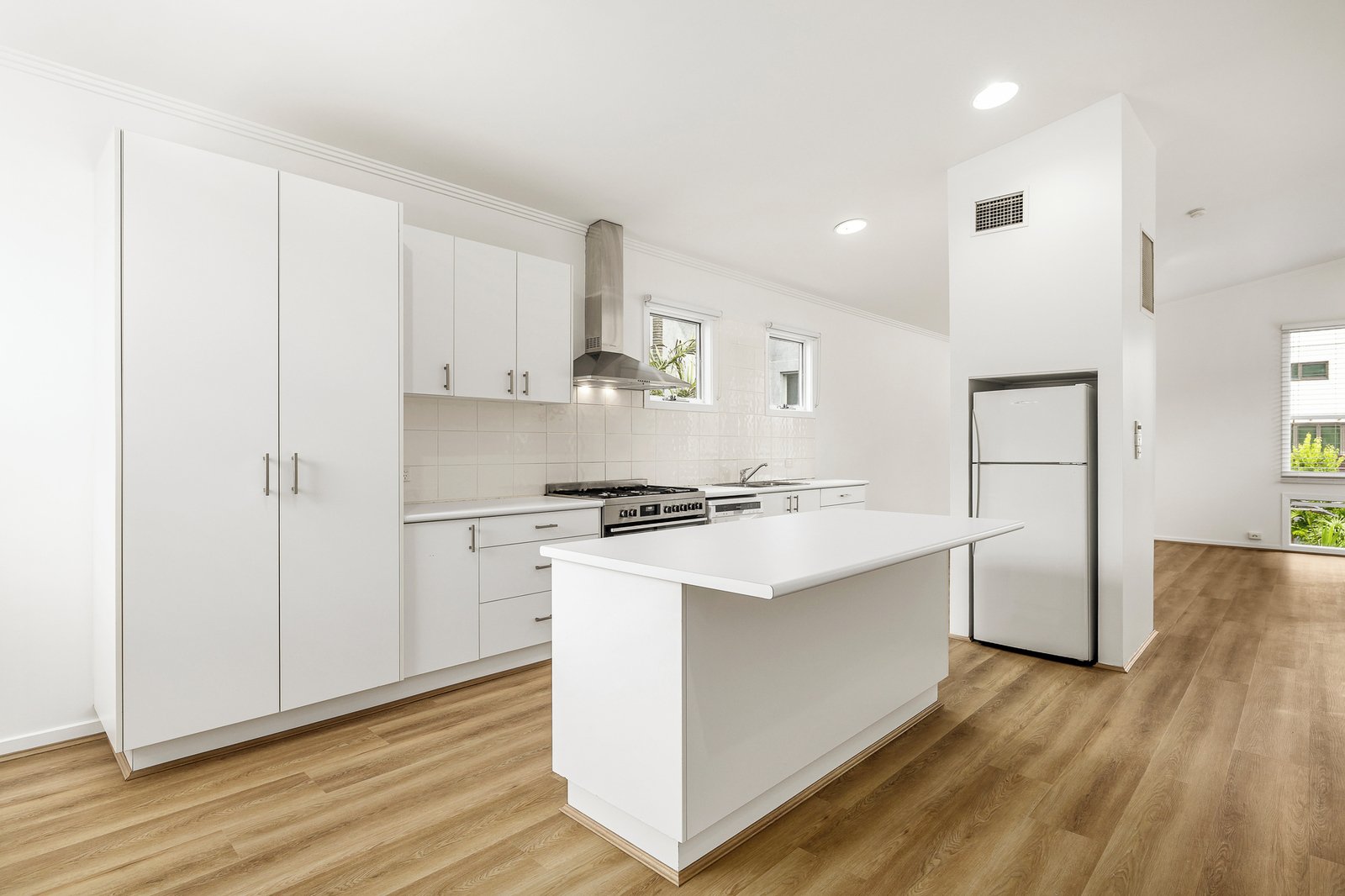 22/15 Beach Street, Port Melbourne, 3207