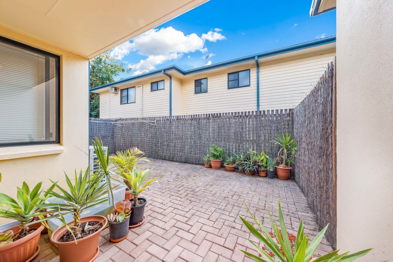 22/16 Beach Road CANNONVALE 2