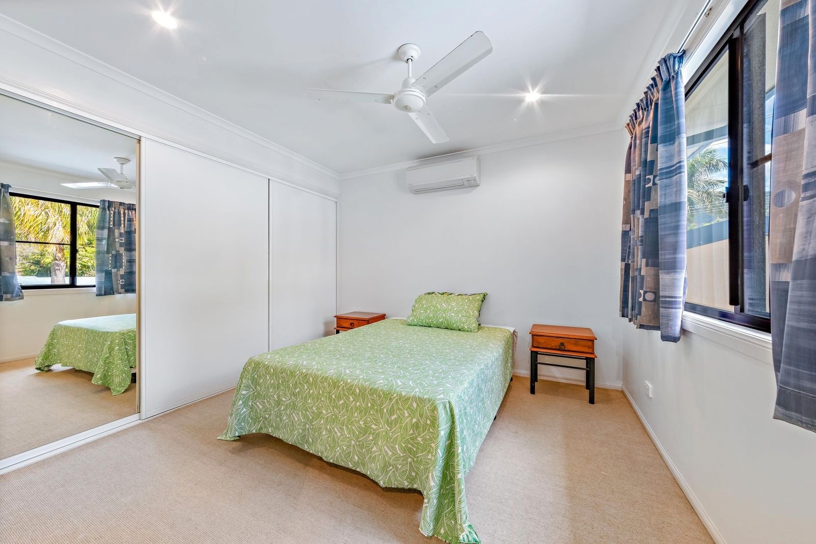 22/16 Beach Road CANNONVALE 10