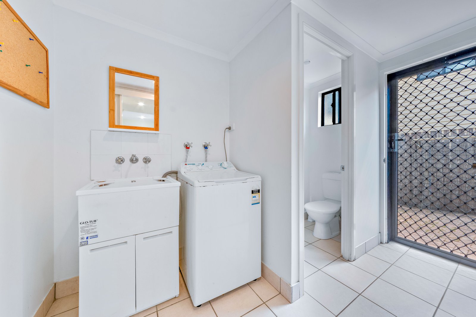 22/16 Beach Road CANNONVALE 11