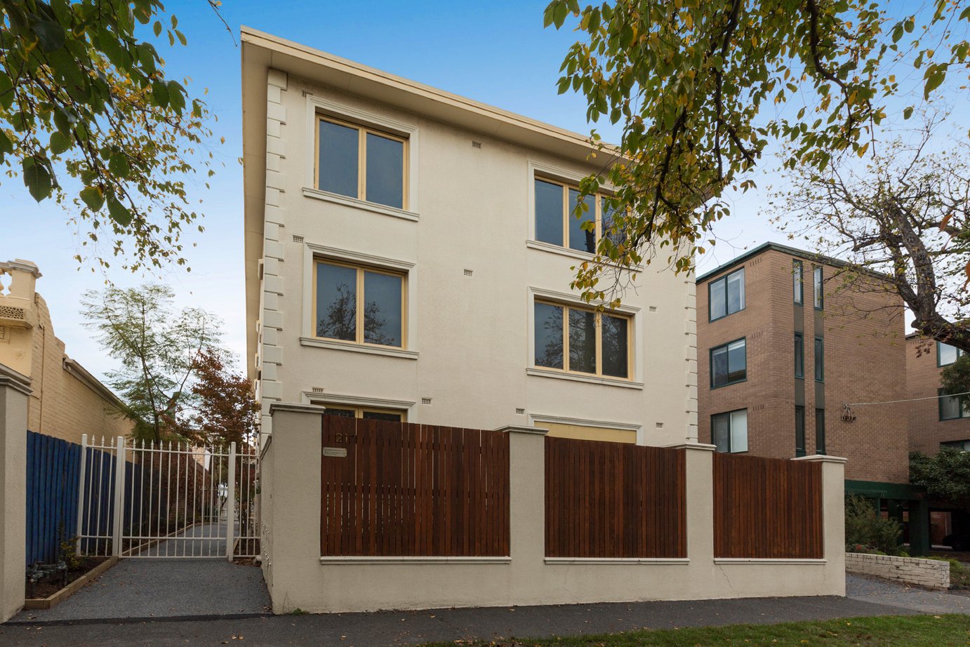 Real Estate and Property in 2/217 Bridport West Street, Albert Park, VIC