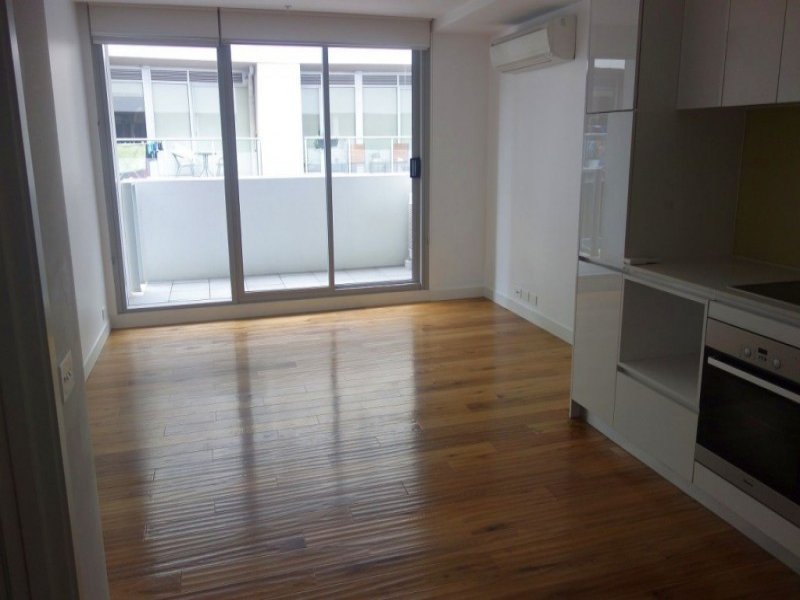 Gallery: 221/70 Nott Street