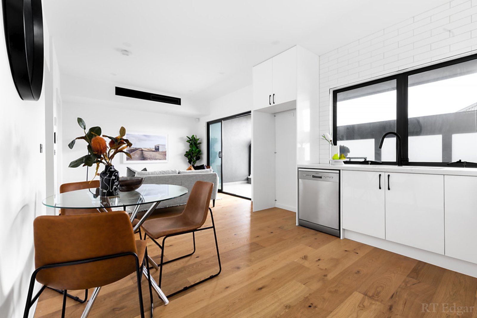 Real Estate and Property in 2/218 Union Street, Brunswick West, VIC