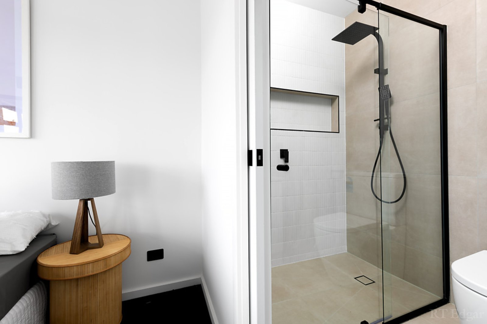 Real Estate and Property in 2/218 Union Street, Brunswick West, VIC