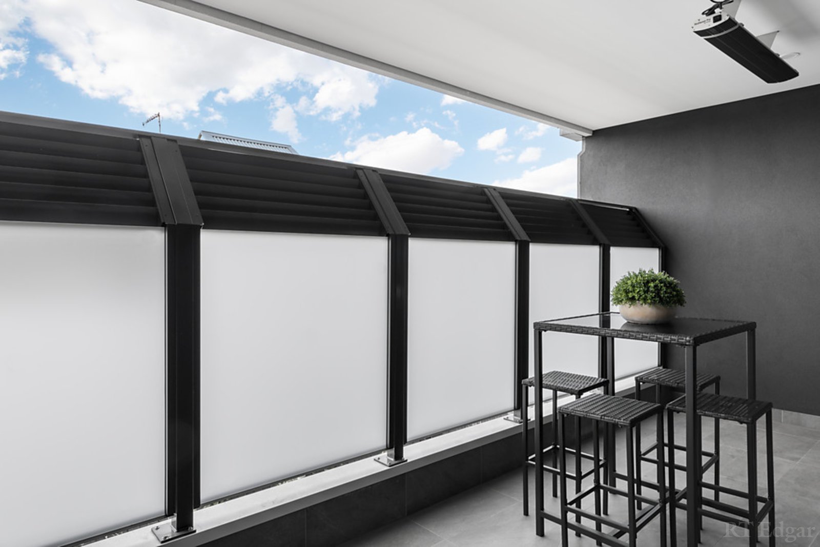 Real Estate and Property in 2/218 Union Street, Brunswick West, VIC