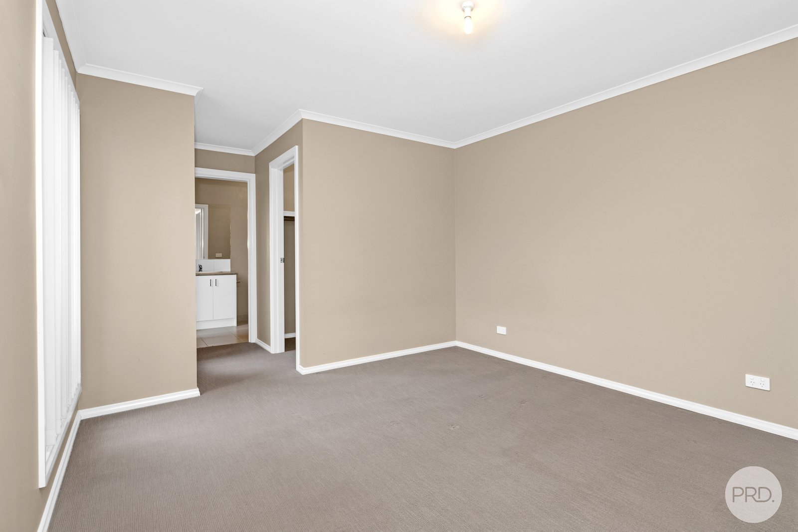 2/219 Kossuth Street SEBASTOPOL 2