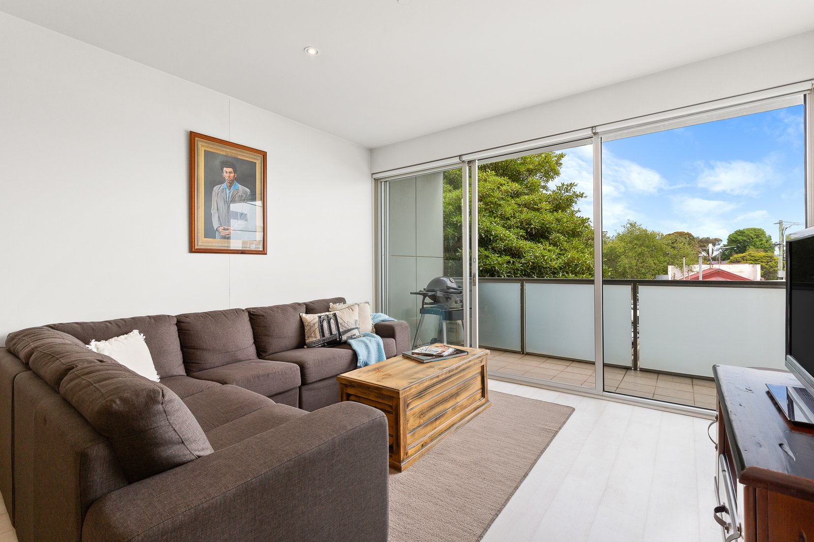 Gallery: 22/197 Bay Street