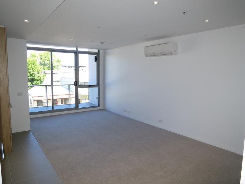 Gallery: 221/99 Dow Street