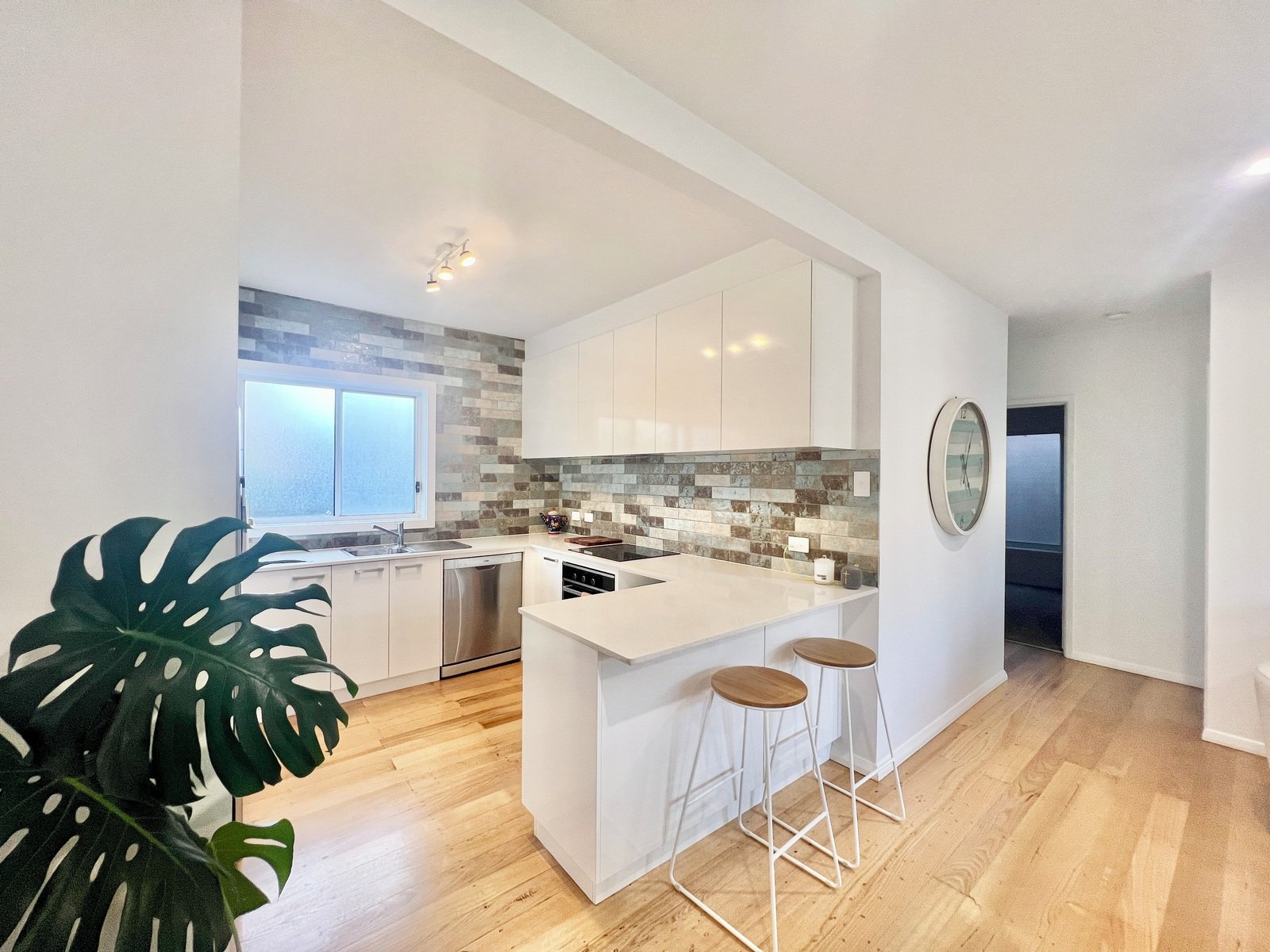 Gallery: 2/22-24 Walter Street