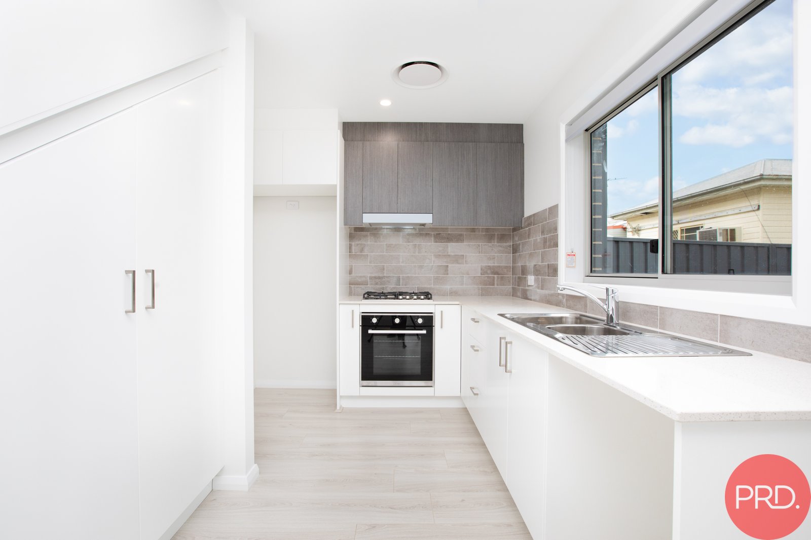 2/22 Chaucer Street BERESFIELD 5