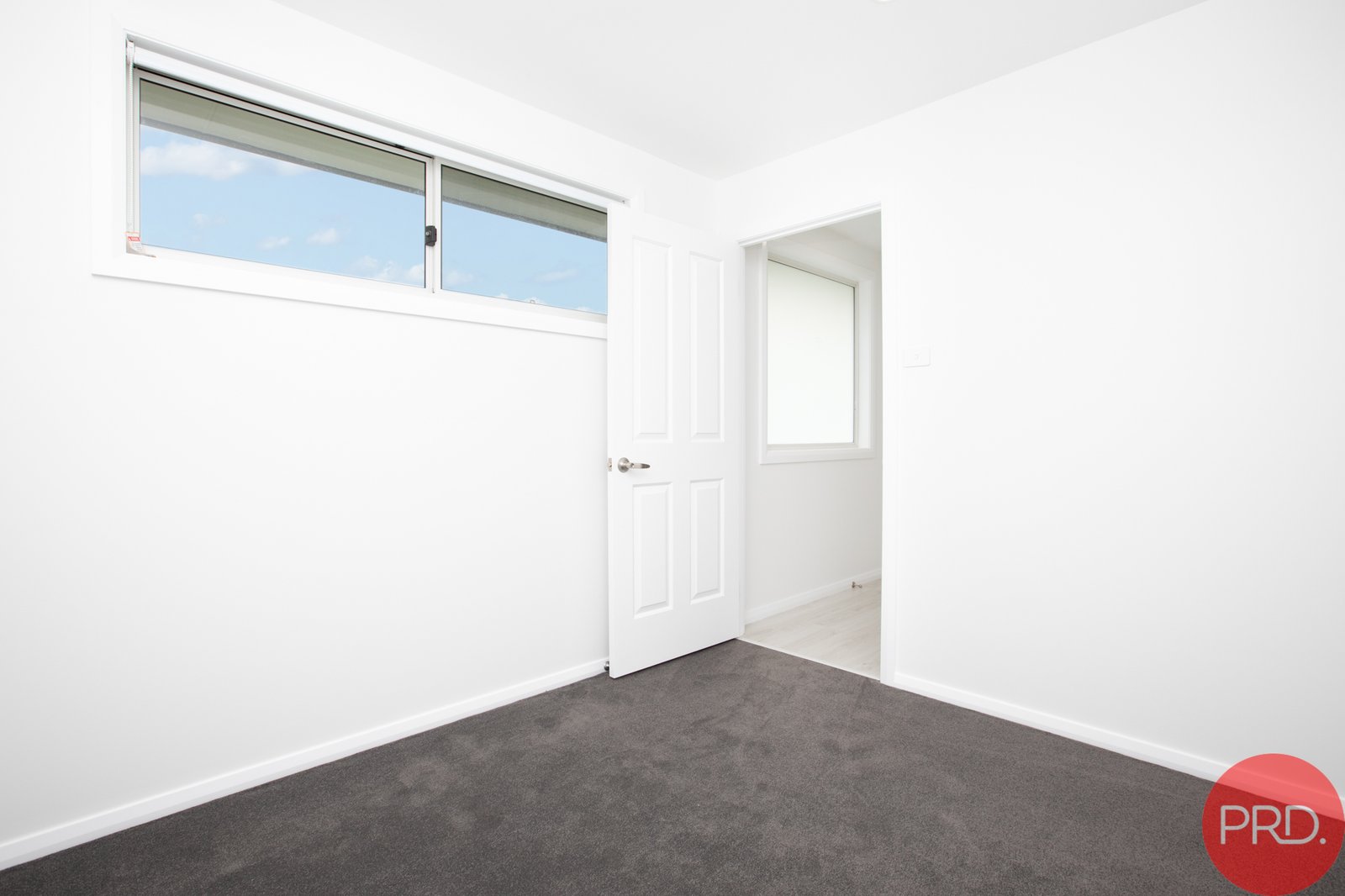 2/22 Chaucer Street BERESFIELD 11