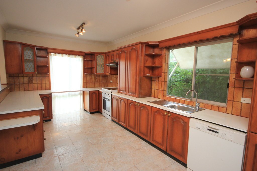 222 Chuter Avenue SANS SOUCI 3