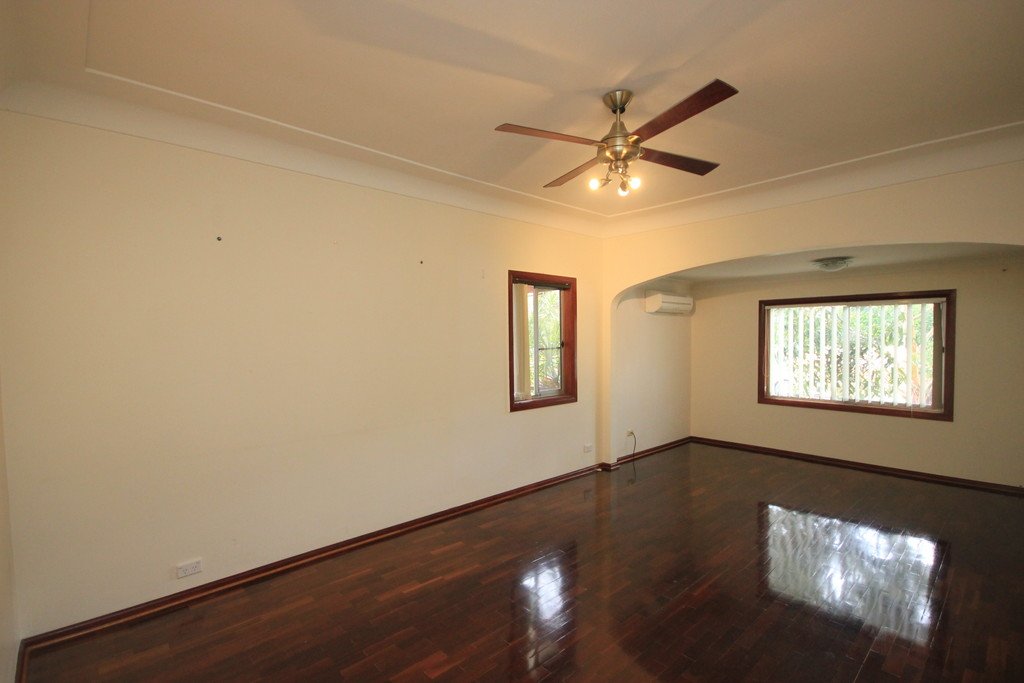222 Chuter Avenue SANS SOUCI 5