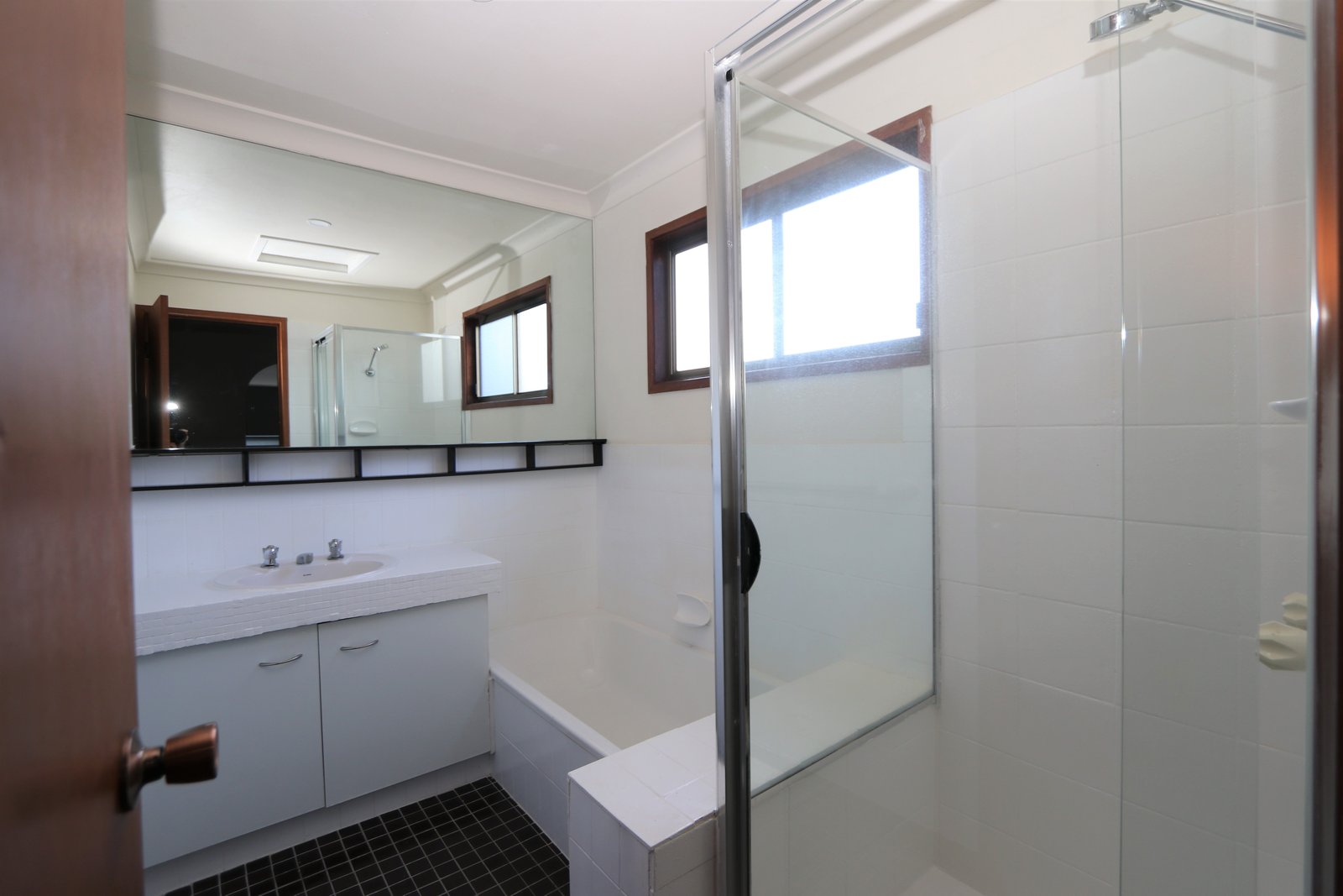 2/22 Corunna Crescent ASHMORE 5