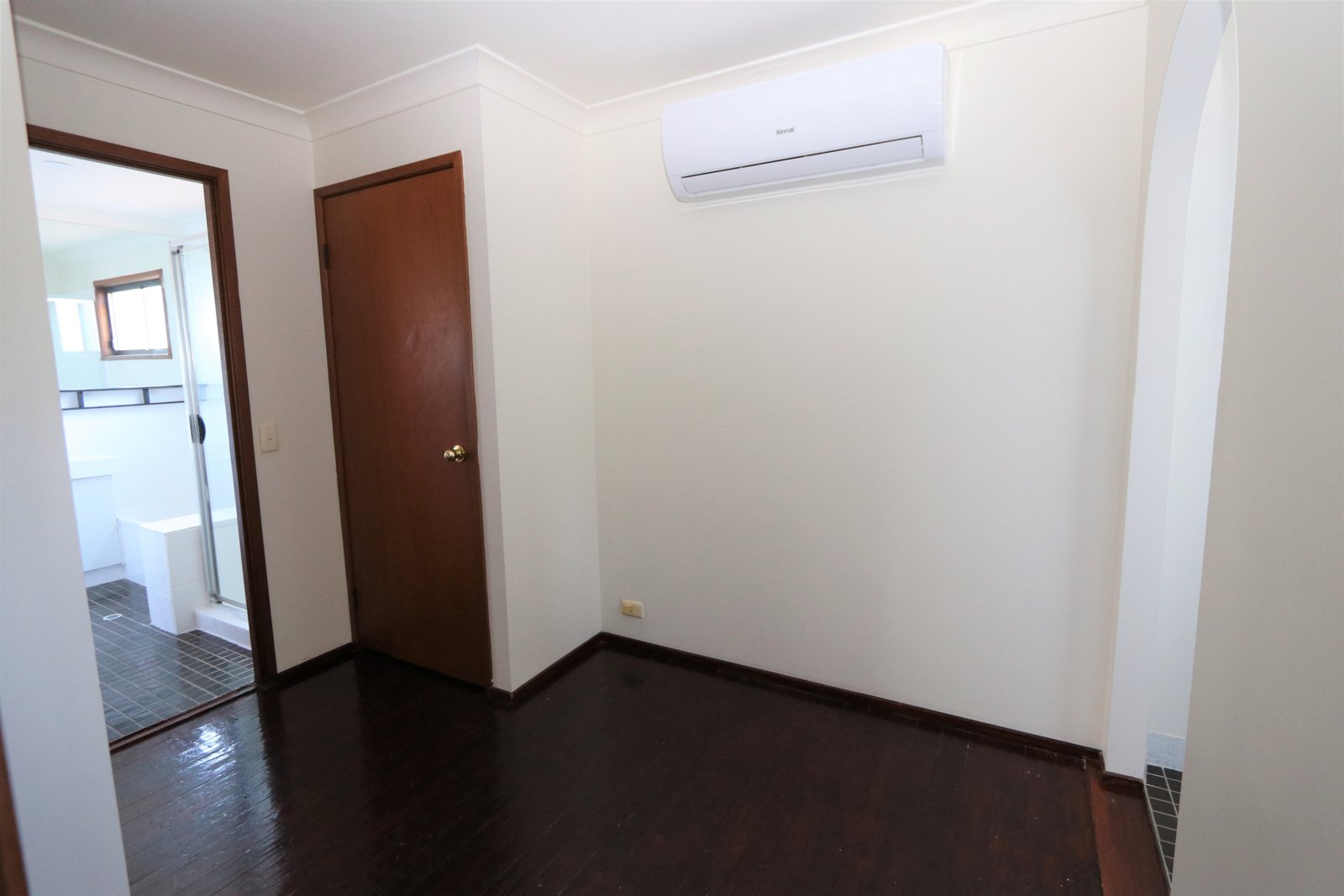 2/22 Corunna Crescent ASHMORE 8