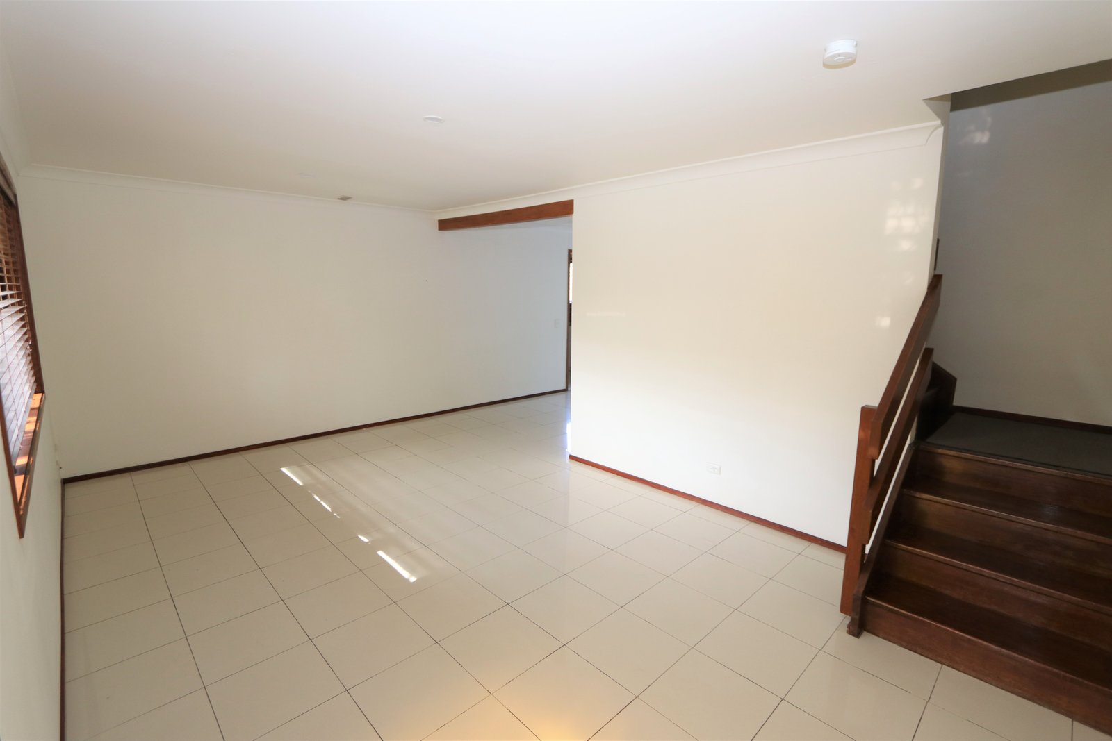 2/22 Corunna Crescent ASHMORE 13