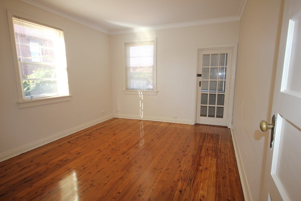 2/22 DALMAR Street CROYDON 1