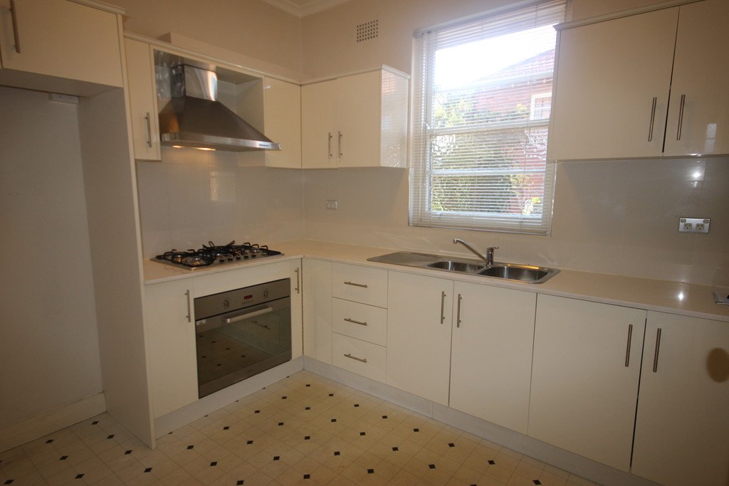 2/22 Dalmar Street CROYDON 2