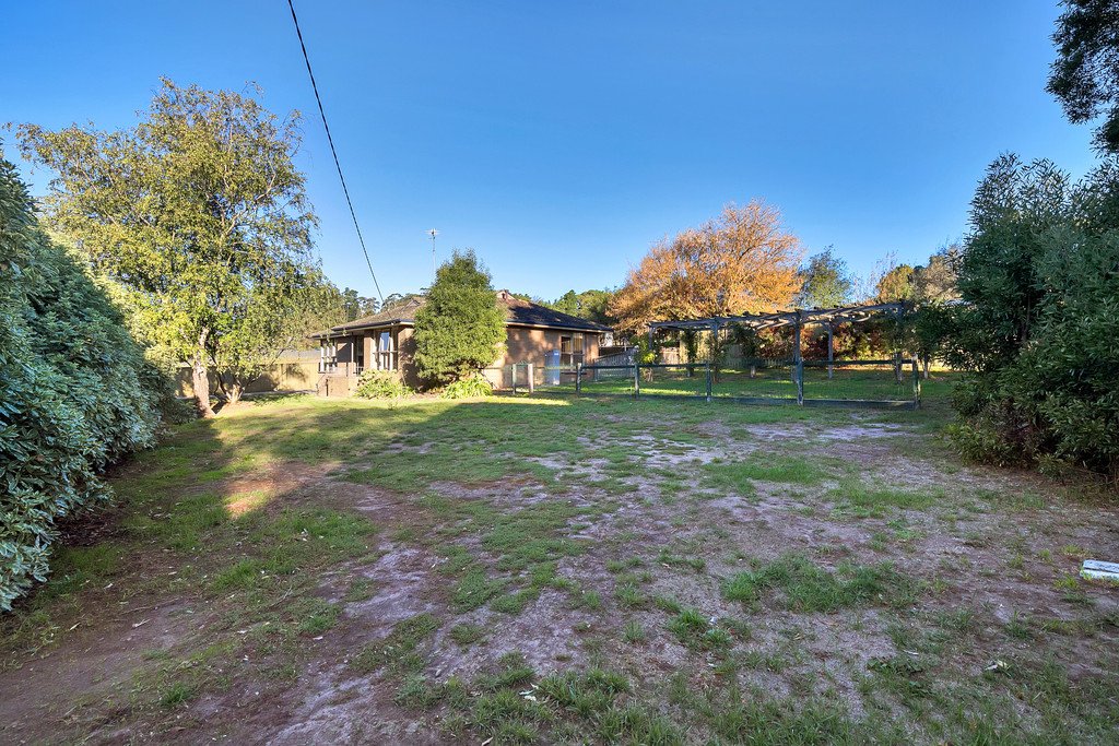 222 Daylesford Road BROWN HILL 9