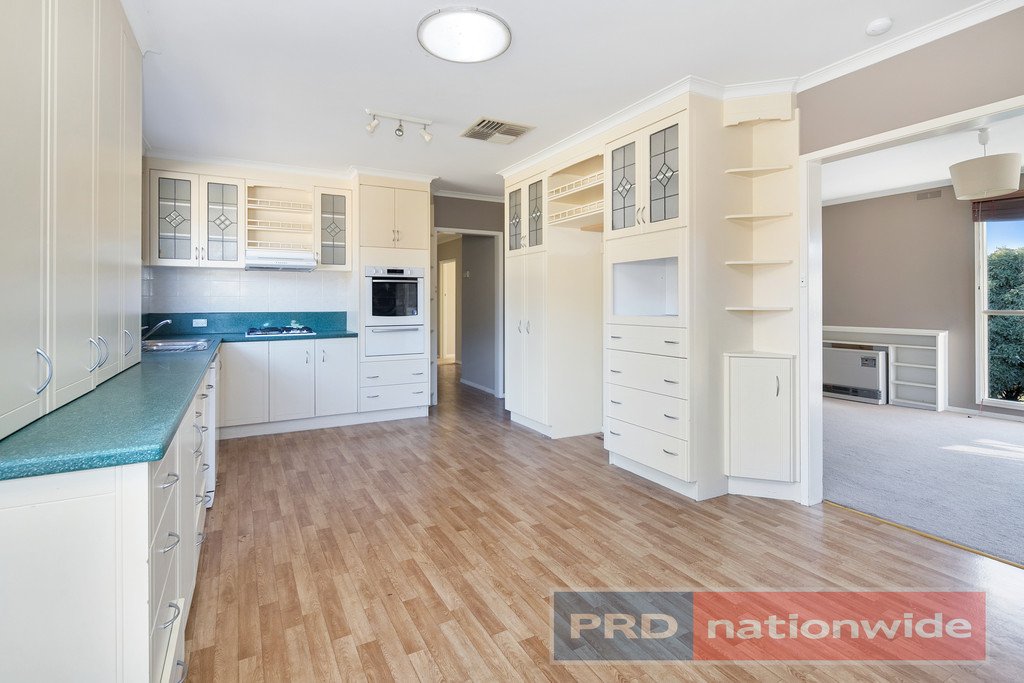 222 Daylesford Road BROWN HILL 3