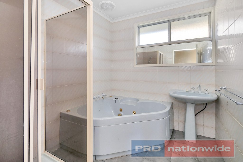 222 Daylesford Road BROWN HILL 6