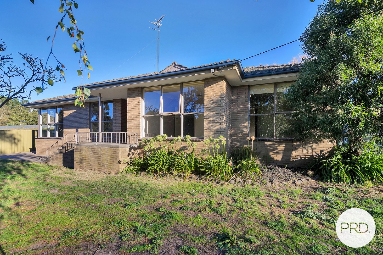 222 Daylesford Road BROWN HILL 8