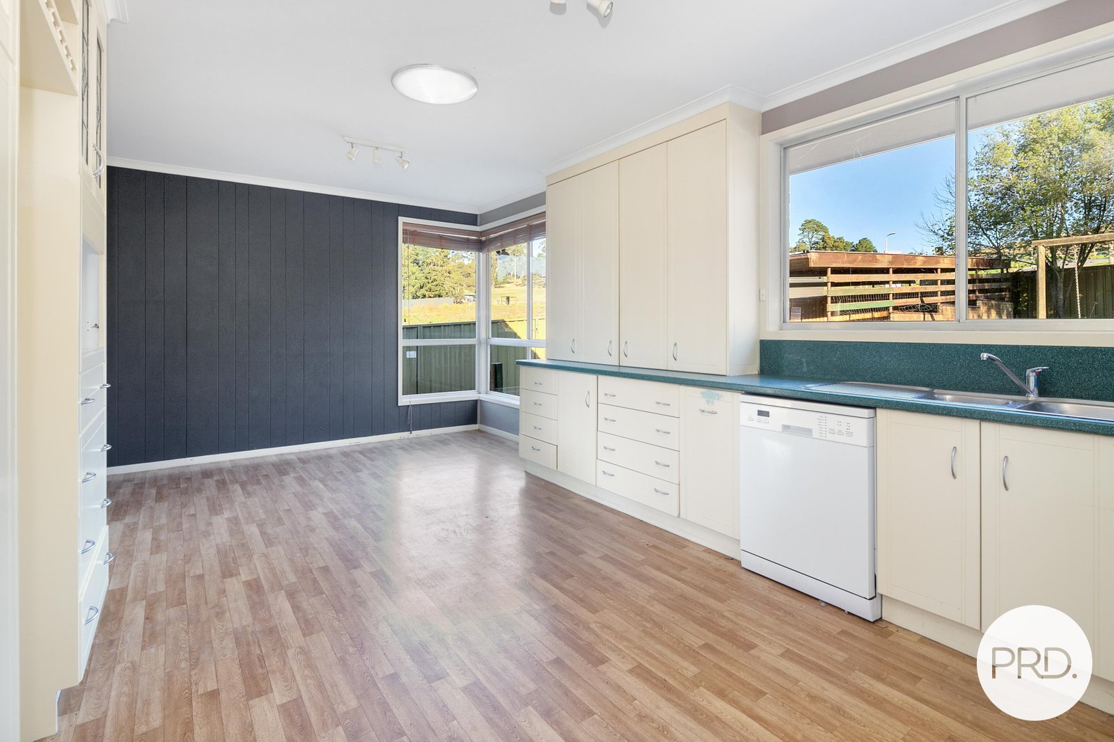 222 Daylesford Road BROWN HILL 4