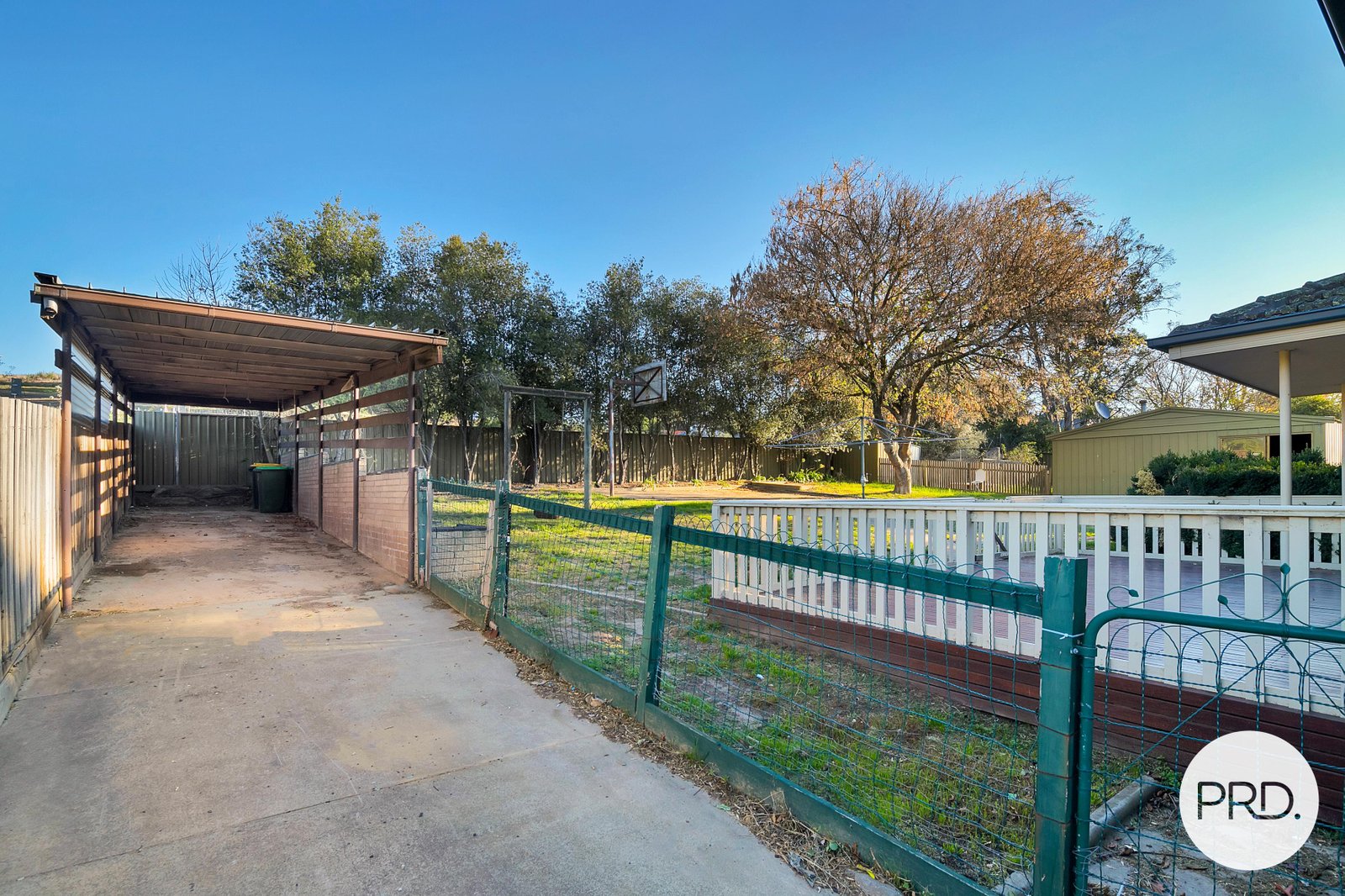 222 Daylesford Road BROWN HILL 9