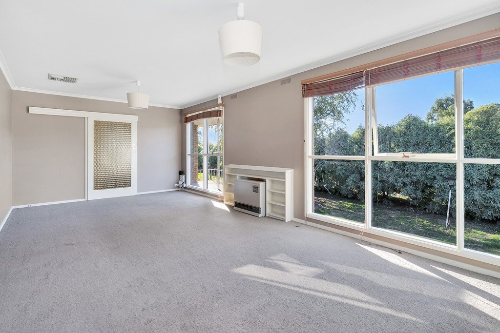 222 Daylesford Road BROWN HILL 2