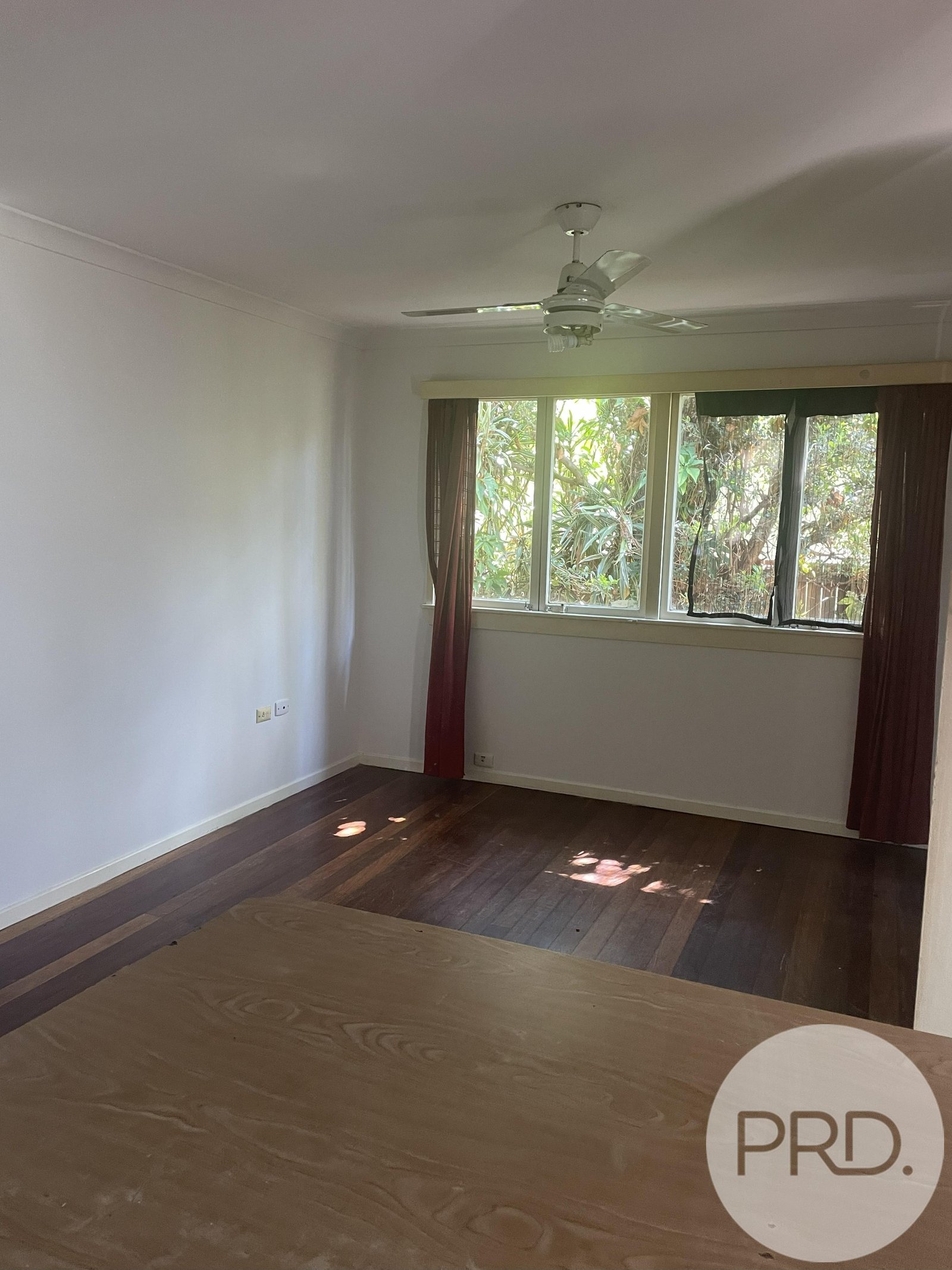 2/22 Harding Street HENDRA 2