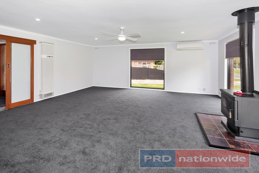 222 High Street LEARMONTH 7