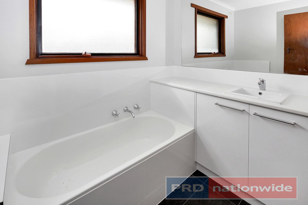 222 High Street LEARMONTH 12