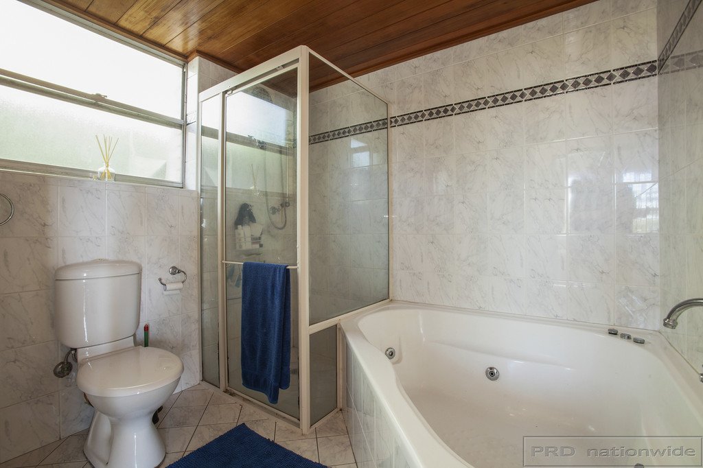 2/22 Hillview Crescent THE HILL 11