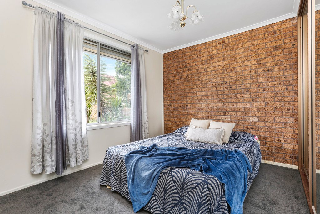 2/22 Horsley Drive HORSLEY 4