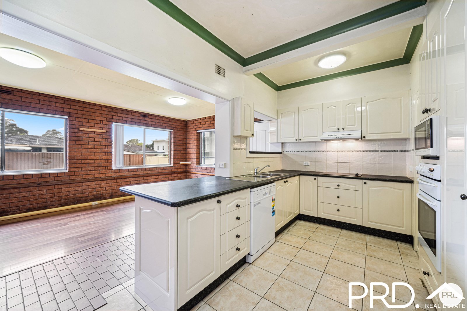 222 Horsley Road PANANIA 2