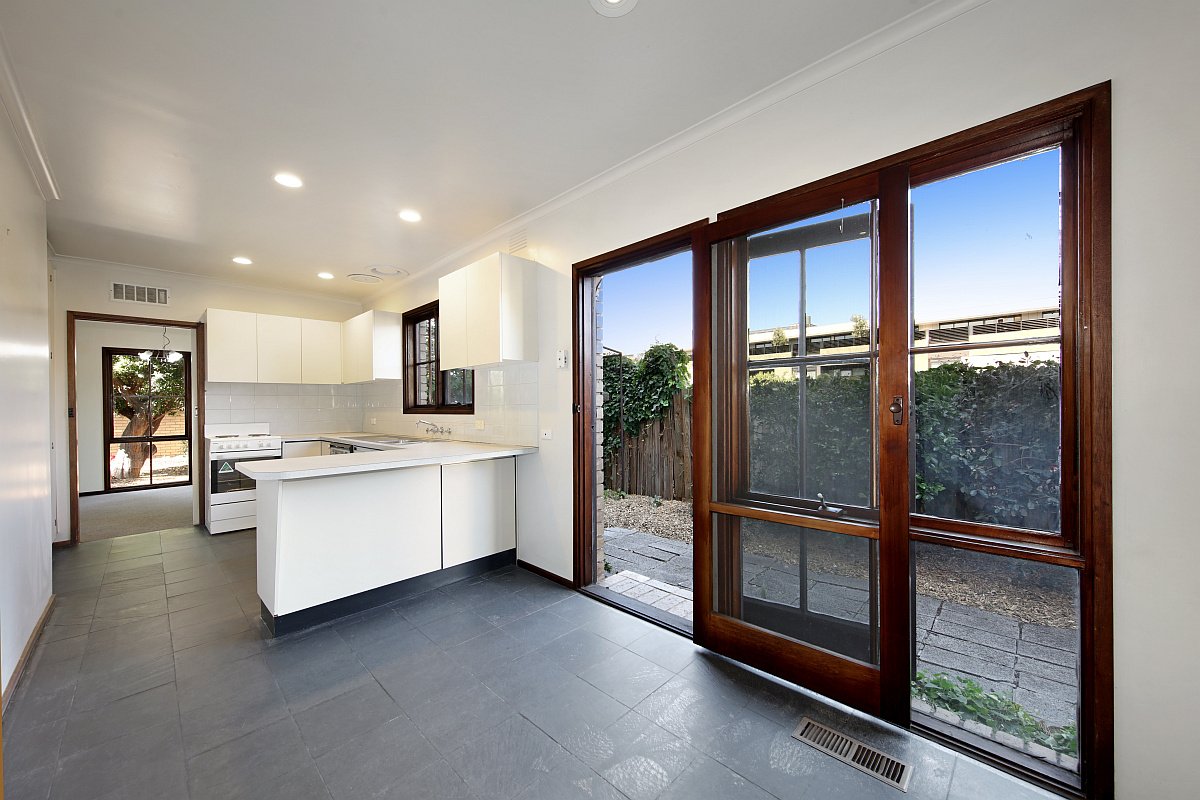 Gallery: 2/22 Linacre Road