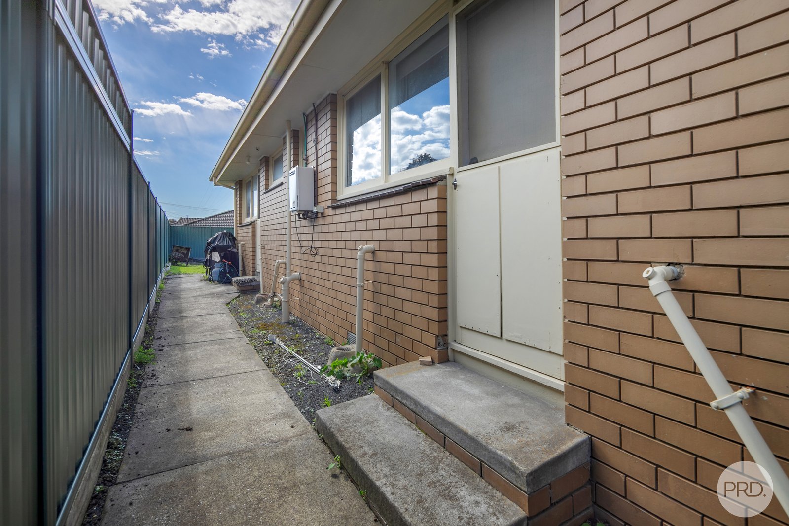 2/22 Marie Crescent WENDOUREE 8