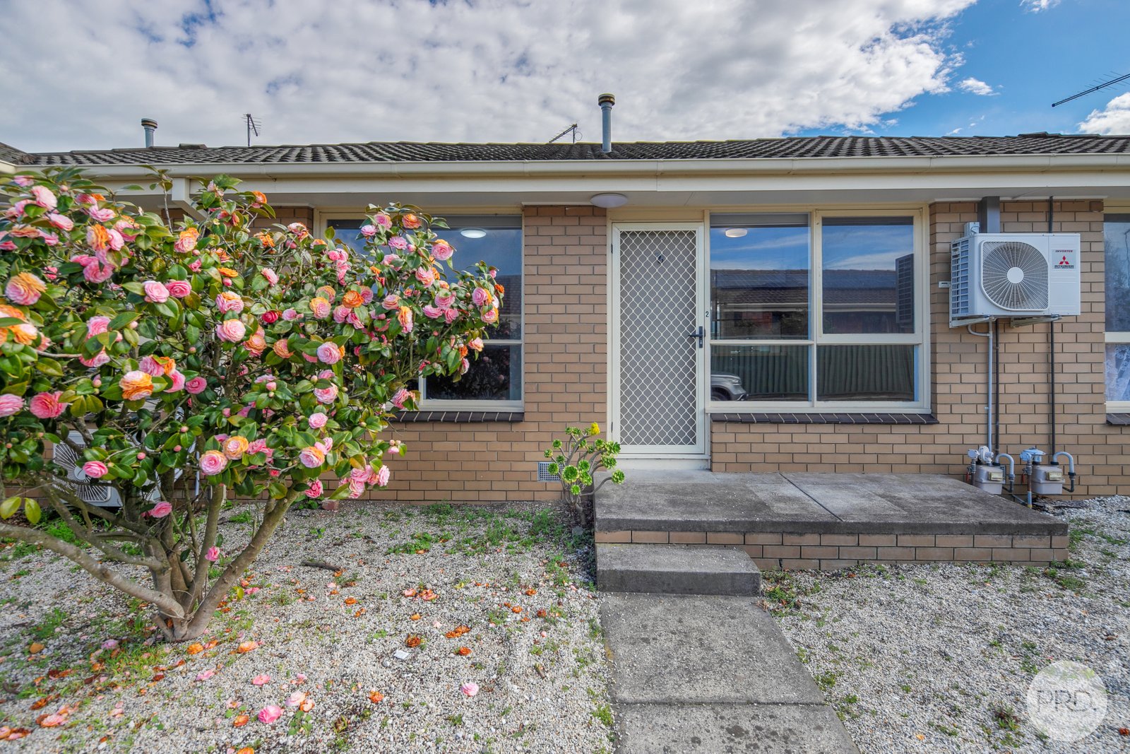 2/22 Marie Crescent WENDOUREE 9