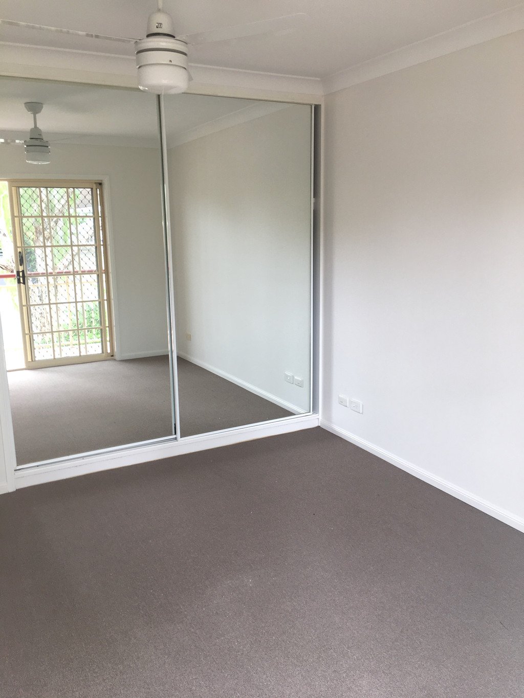 2/22 Miles Street CLAYFIELD 6