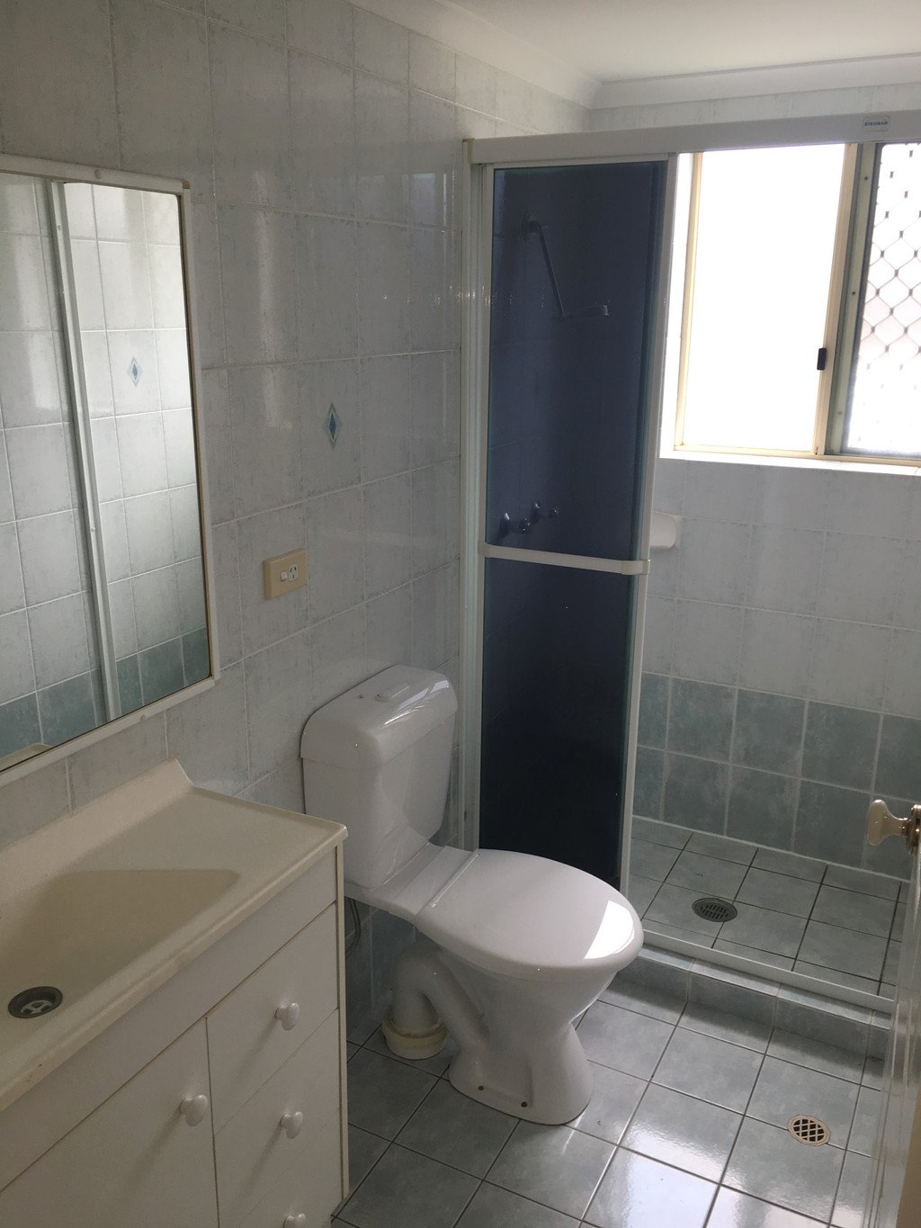 2/22 Miles Street CLAYFIELD 8