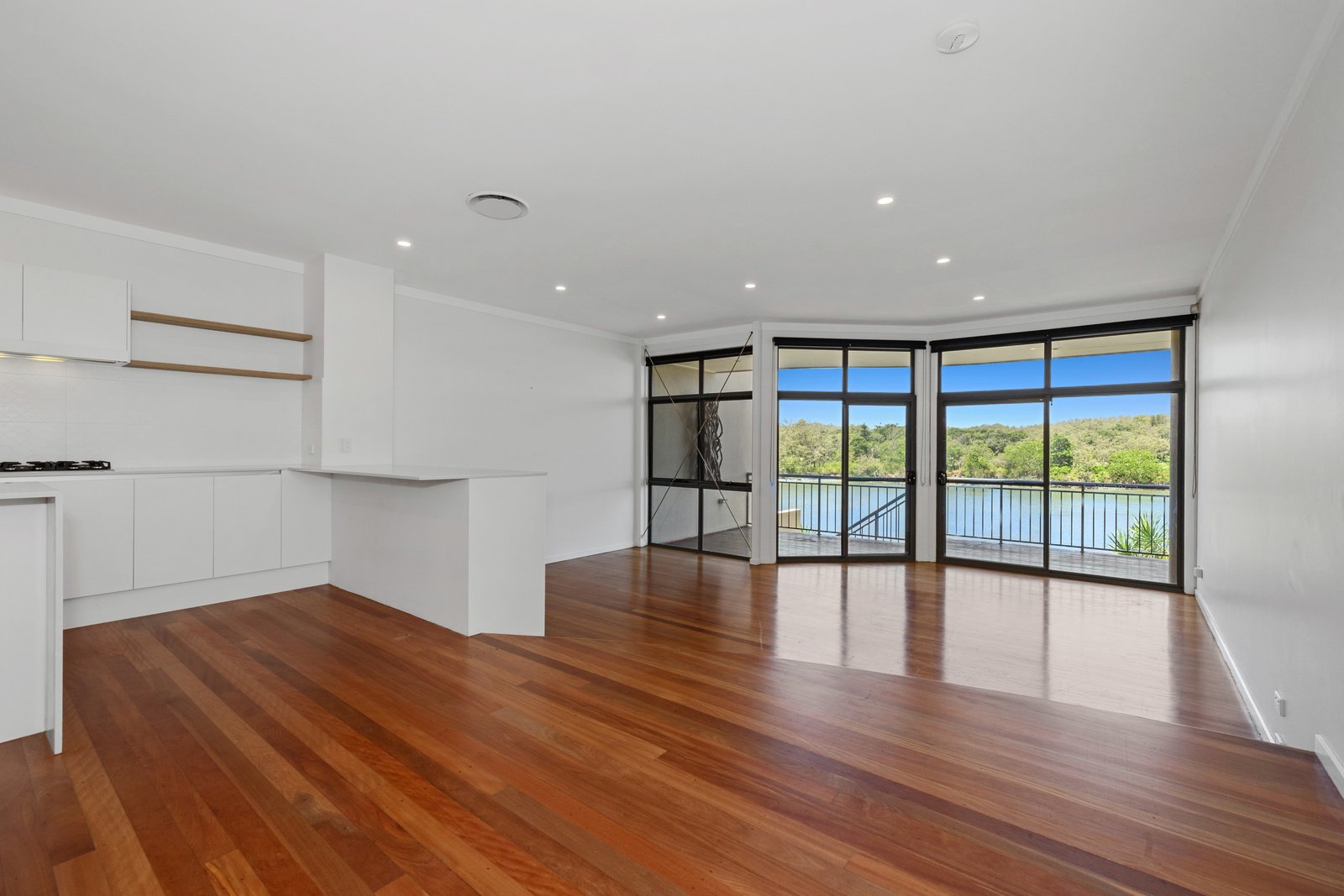 2/22 Moss Street KINGSCLIFF 2