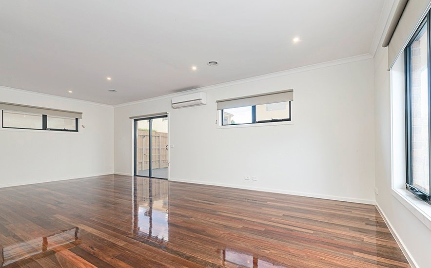 Gallery: 2/22 Myola Street