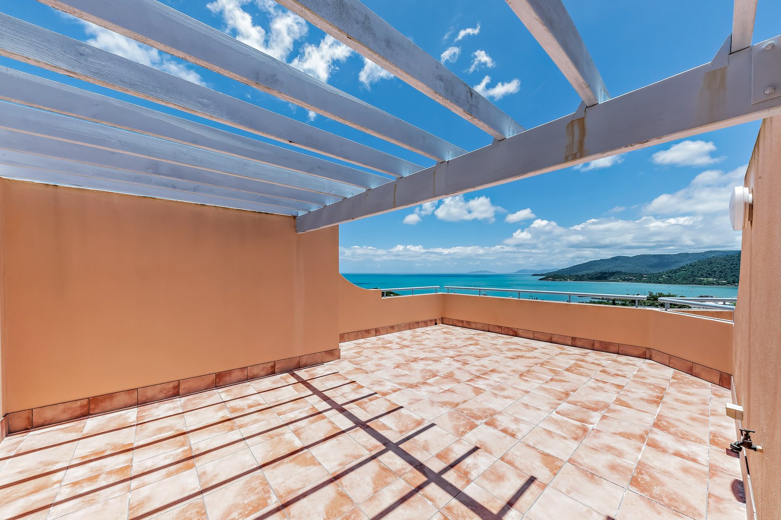 22/2 Nara Avenue AIRLIE BEACH 10