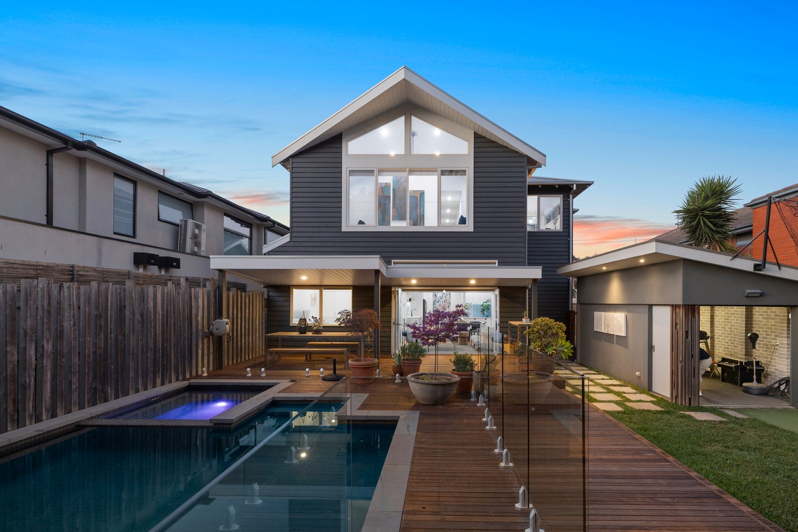 Gallery: 222 Nepean Highway