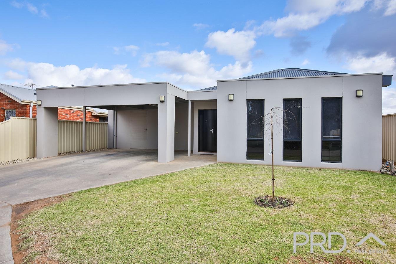 2/22 Philippa Crescent MILDURA 2