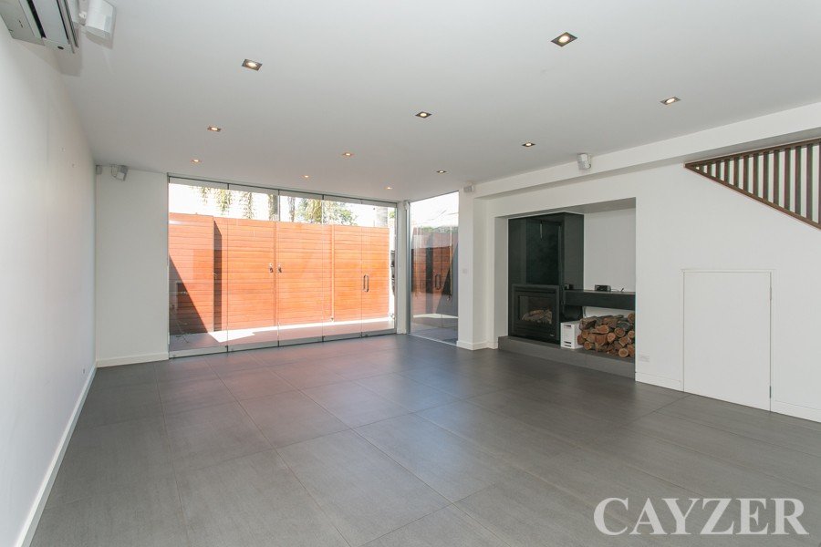Gallery: 222 Ross Street