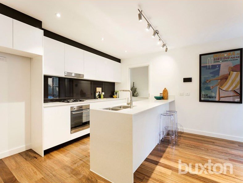 Gallery: 2/22 Roydon Street